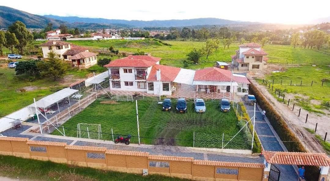 Hostal Villa Anita Villa de Leyva Bagian luar foto